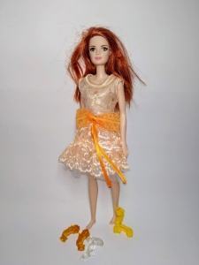 Плаття святкове для ляльки Барбі Персикове Dutunka
